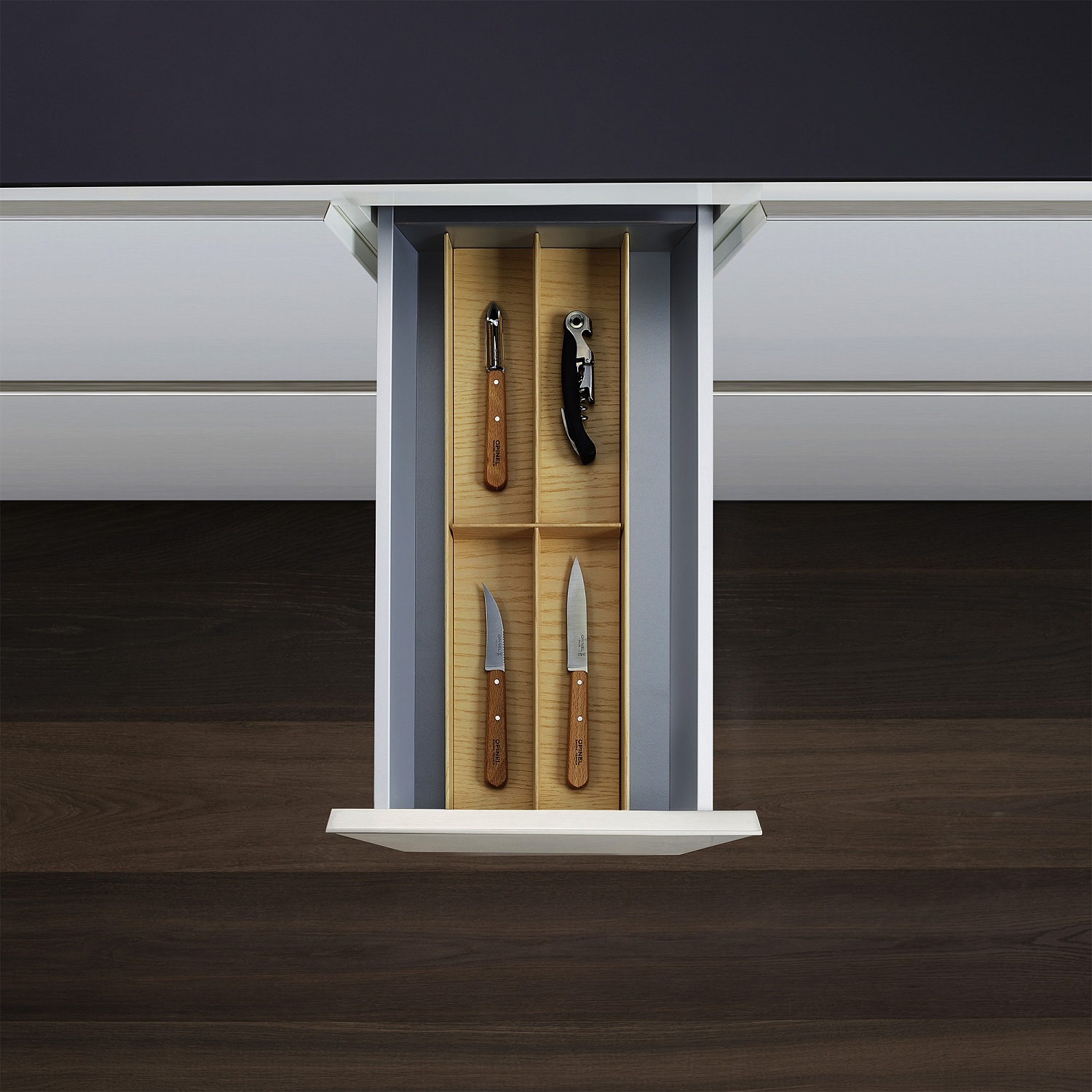 КОМПЛЕКТ лоток +делитель, ФайнЛайн Линик 300 мм, глубина 500 мм, цвет ДУБ натуральный Kessebohmer